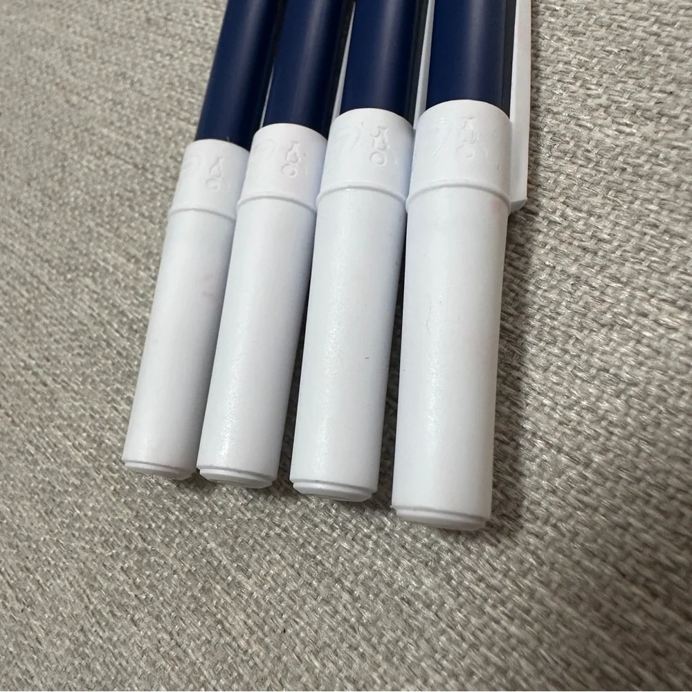 Yale, Columbia Pens